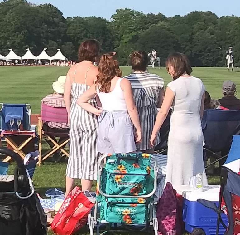 What can I wear to a Polo match in August?