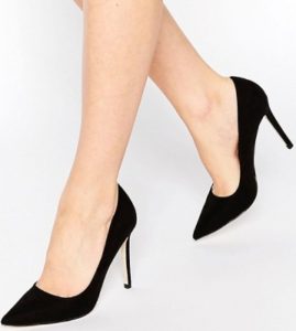 What color shoes can I wear with a red dress to a December wedding?