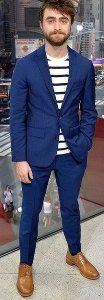 Casual outfits for men with a blue blazer?