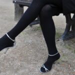 blk-tights-silver shoes