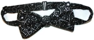 What color bow tie to wear with my tuxcedo?