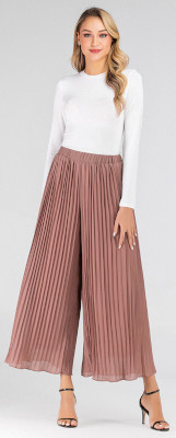 What can I wear with pleated culottes?
