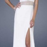 Can you wear a white dress to a black tie event?