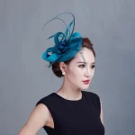 What style of hat goes with a cocktail dress?