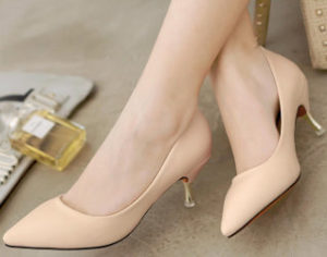 Can I wear nude slingback shoes with nude color stockings?