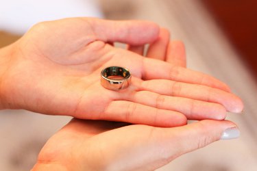 What is an Oura ring?