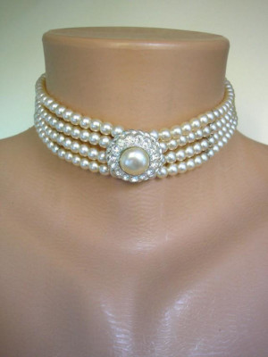 What jewelry should I wear with a light blue dress with a square neckline?