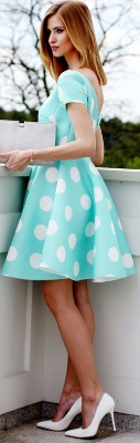 Do raspberry color shoes go with a polka dot dress?
