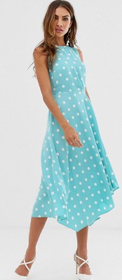 Do raspberry color shoes go with a polka dot dress?