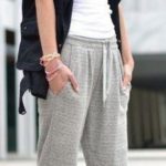 Can you wear heels with sweatpants?
