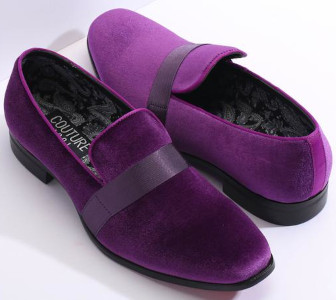 Can I wear velvet slip on shoes in March?